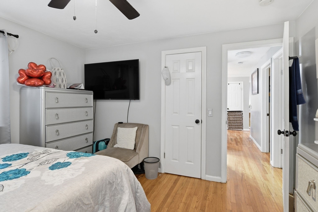 569 Cooley Street Springfield, MA 01128 - Photo 24 of 42