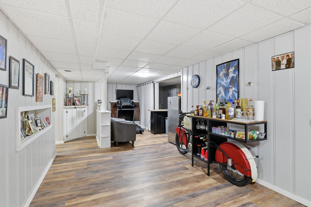 569 Cooley Street Springfield, MA 01128 - Photo 29 of 42
