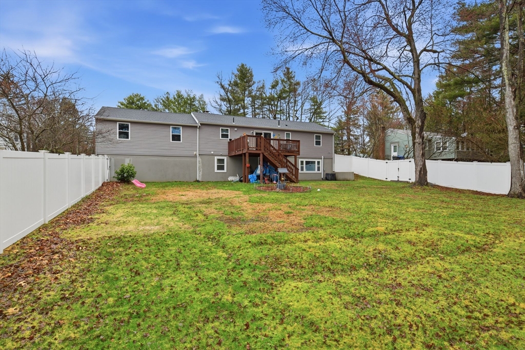 569 Cooley Street Springfield, MA 01128 - Photo 34 of 42