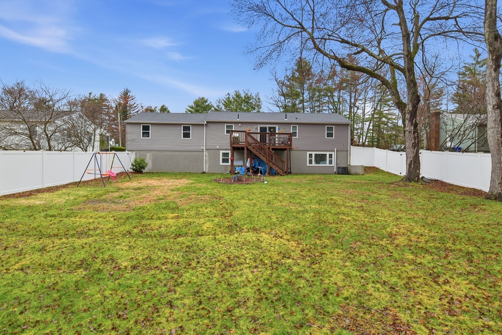 569 Cooley Street Springfield, MA 01128 - Photo 35 of 42