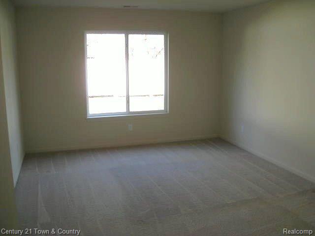34116 Utica Road Fraser, MI 48026 - Photo 7 of 13 7 Master Bedroom