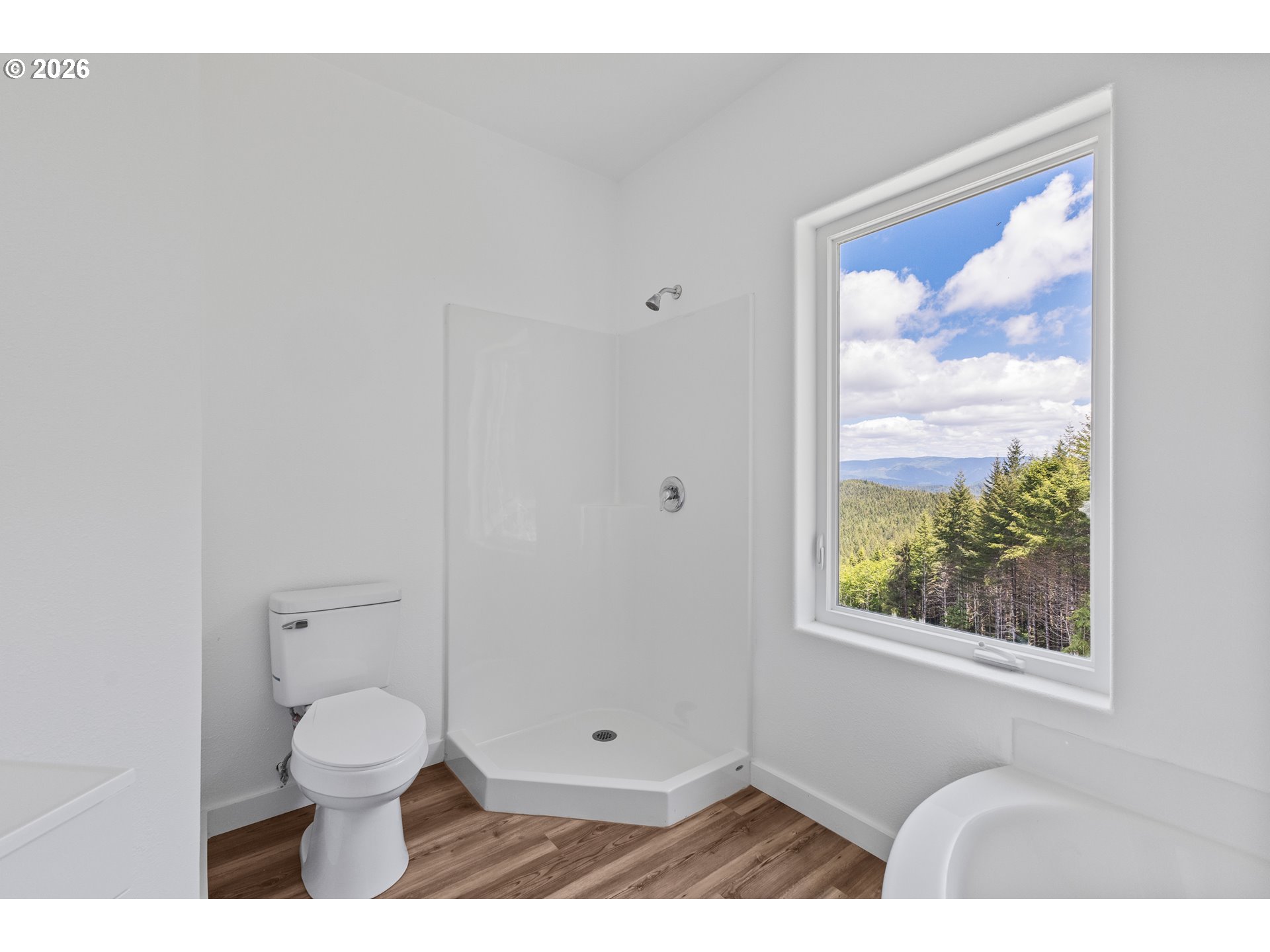 46345 Dement Creek Road Broadbent, OR 97414 - Photo 24 of 47 a bathroom with a toilet
