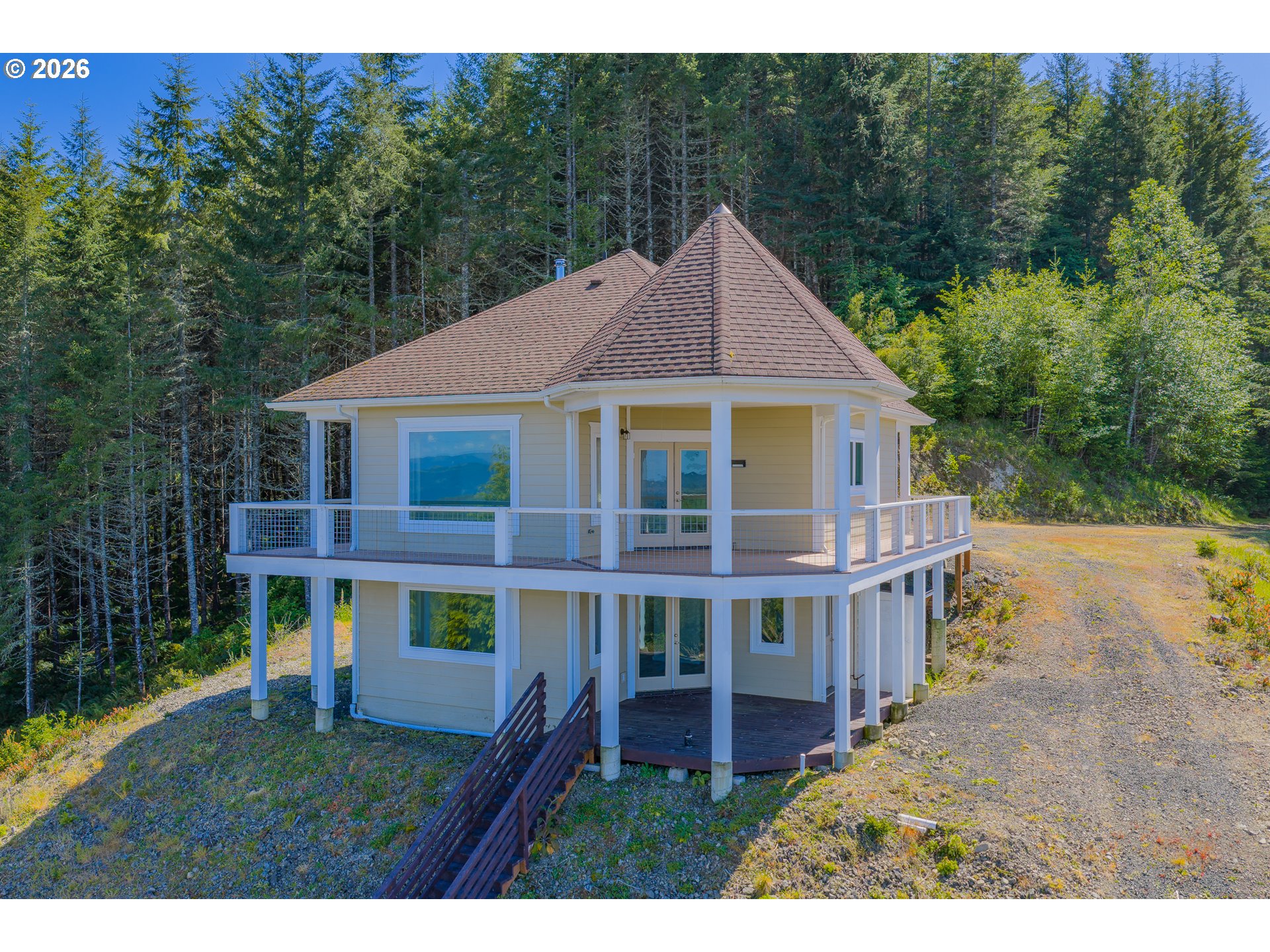 46345 Dement Creek Road Broadbent, OR 97414 - Photo 4 of 47 a view of a yard in front of house