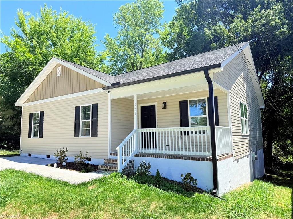 925 Randolph Street High Point, NC 27260 - Photo 1 of 26