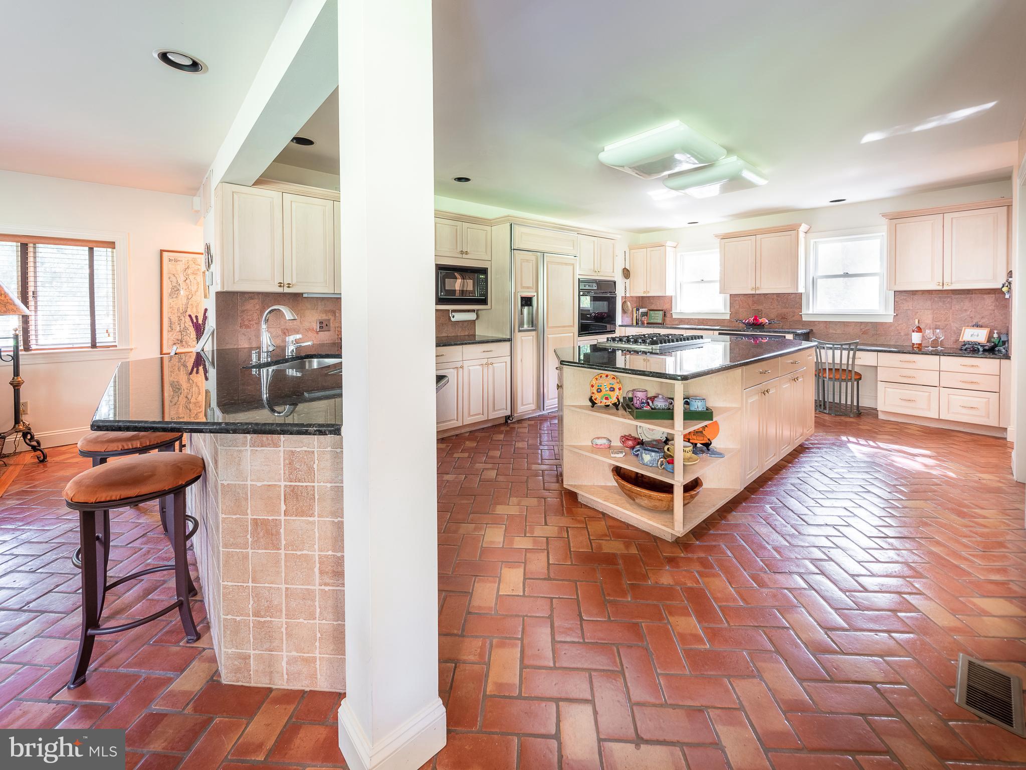 3 Belmont Way Holland, PA 18966 - Photo 33 of 82 Gourmet kitchen