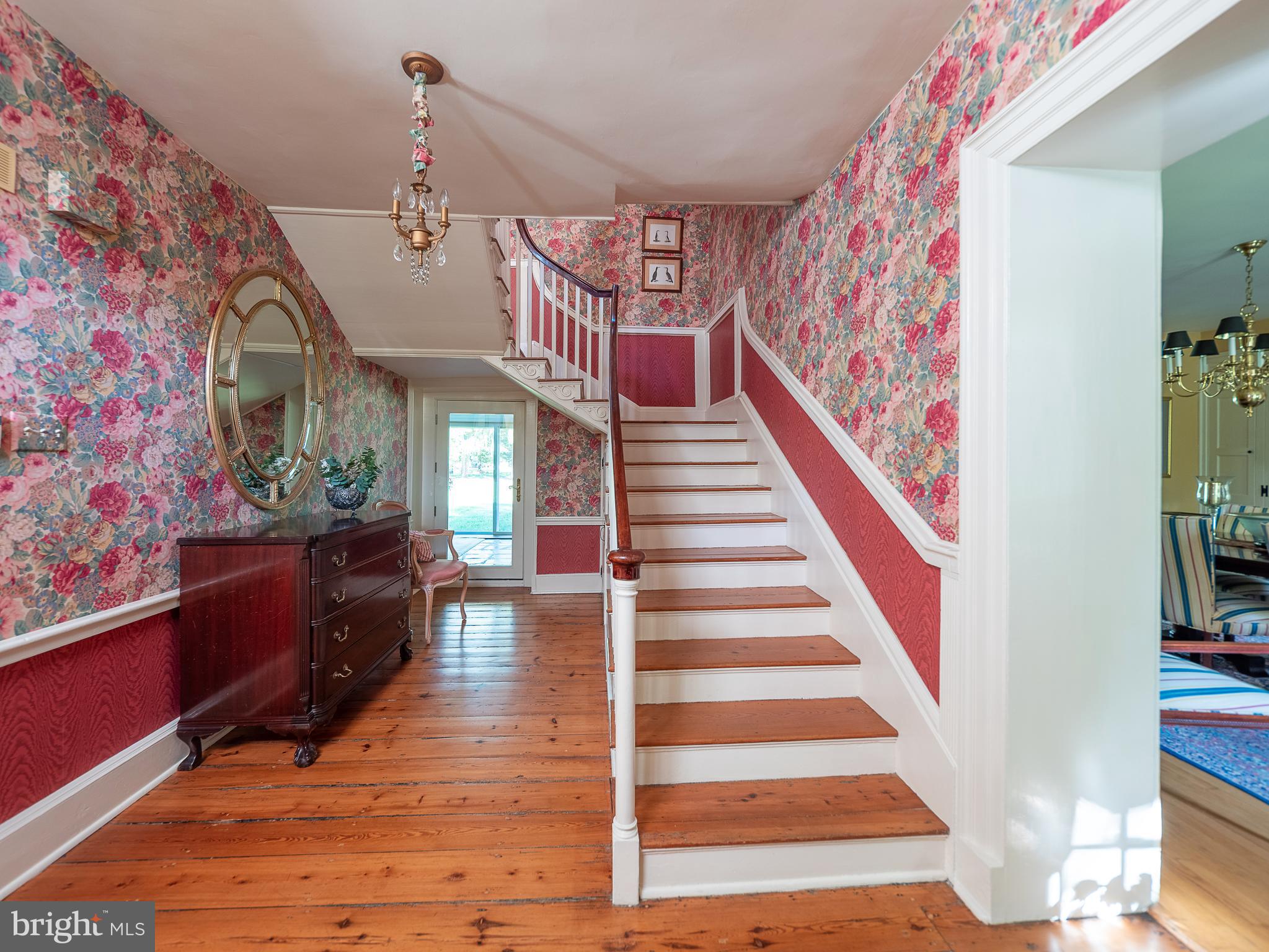 3 Belmont Way Holland, PA 18966 - Photo 10 of 82 Center foyer entrance