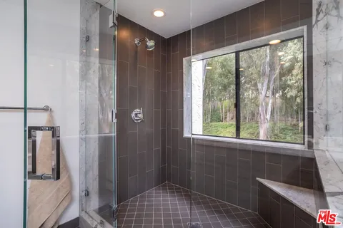 $1,200,000 | 11601 Montana Avenue, Unit PH7, Los Angeles, CA 90049