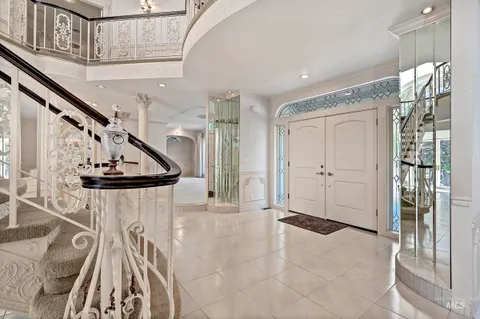 $1,995,000 | 9400 West Pebble Brook Lane, Garden City, ID 83714