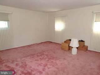 320 Golf Hills Road Havertown, PA 19083 - Photo 5 of 6