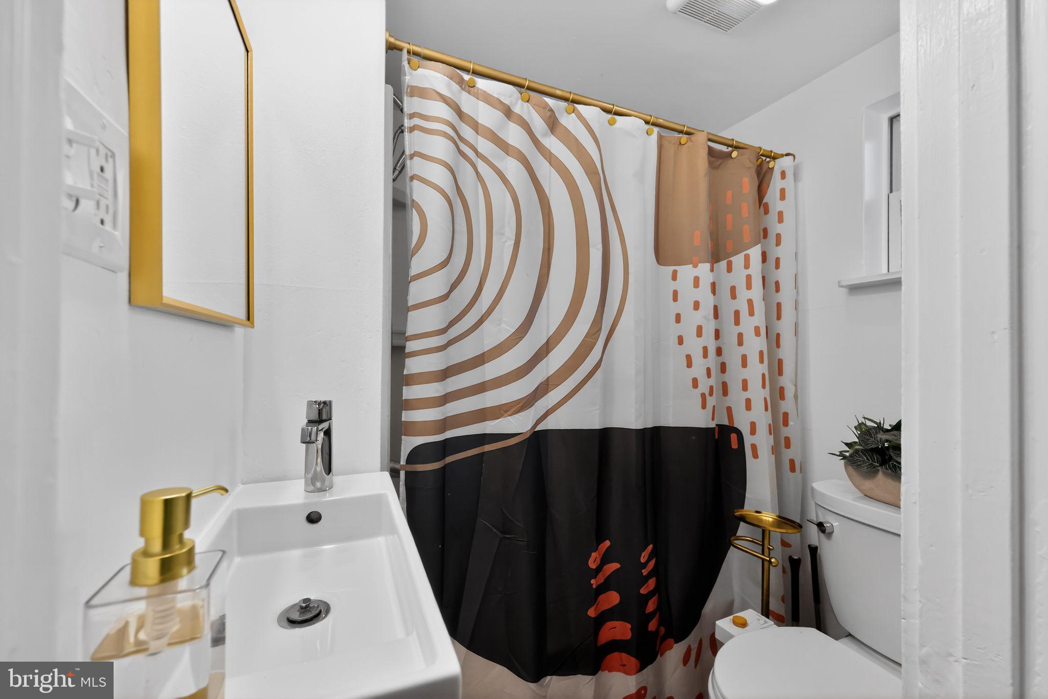 446 Vernon Street Media, PA 19063 - Photo 18 of 36