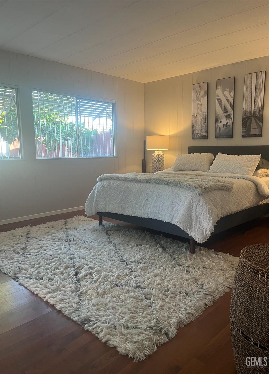 Undisclosed Address Santa Maria, CA 93454 - Photo 27 of 43 a spacious bedroom with a bed and a window