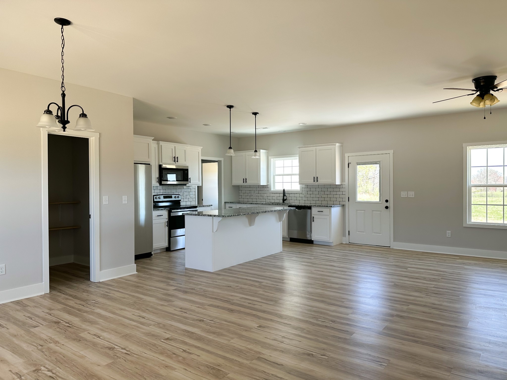 2450 Eugene Reed Road Woodbury, TN 37190 - Photo 4 of 16 Gallery Image 4