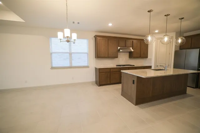 $2,850 | 16868 Eastern Red Boulevard, Justin, TX 76247