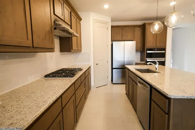 $2,850 | 16868 Eastern Red Boulevard, Justin, TX 76247