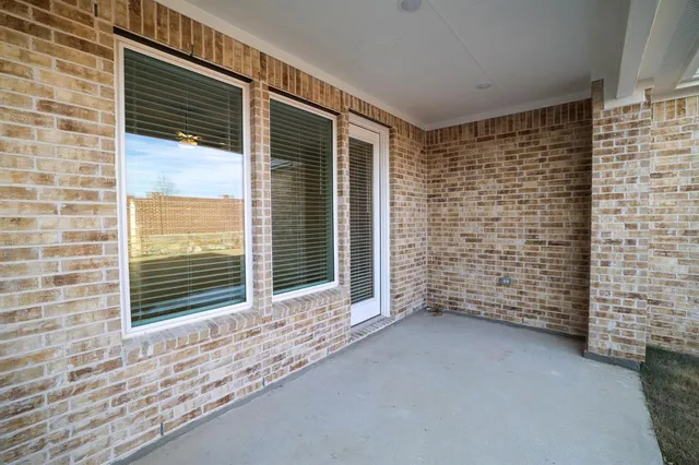 $2,850 | 16868 Eastern Red Boulevard, Justin, TX 76247