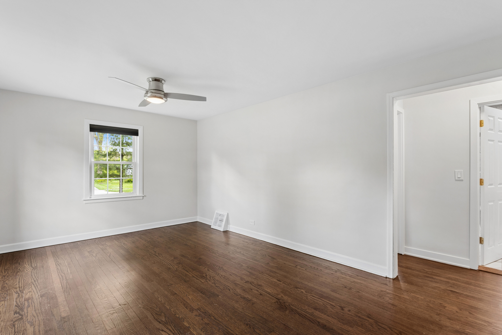 1118 Manchester Road Wheaton, IL 60187 - Photo 16 of 37