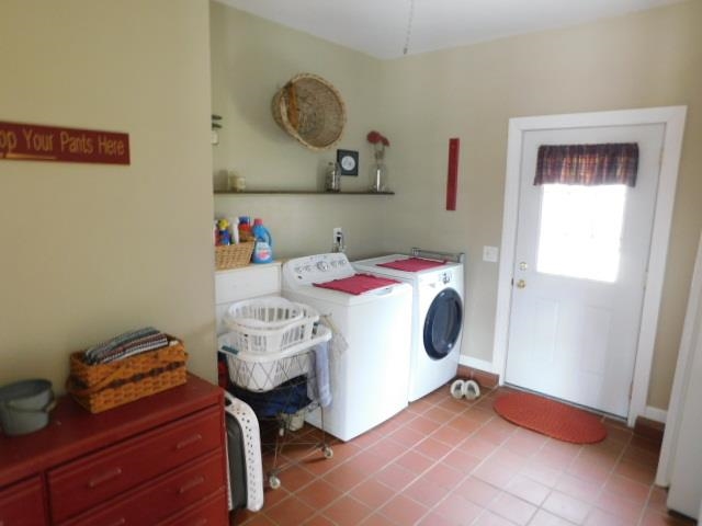 5160 Cochrane Road Almont, MI 48003 - Photo 31 of 39 50070076-30.JPG