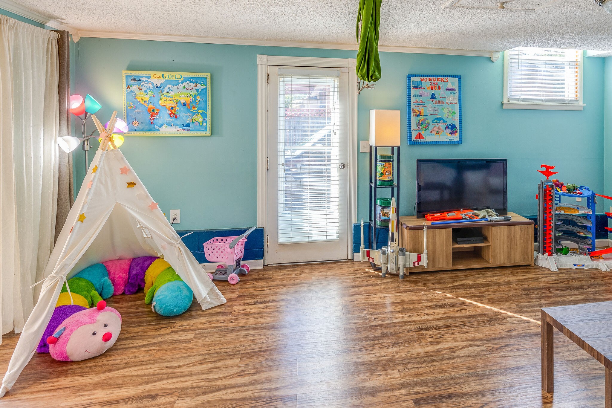 480 Rural Hill Road Nashville, TN 37217 - Photo 20 of 25 a living room with furniture and a flat screen tv