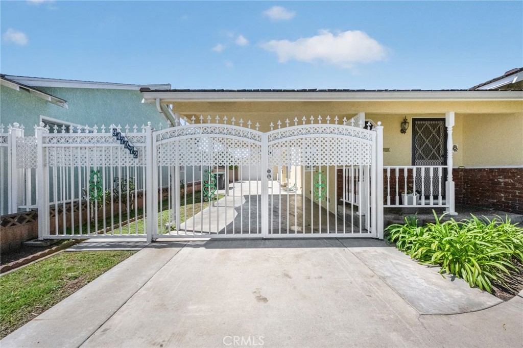 9470-9472 Foster Road Bellflower, CA 90706 - Photo 6 of 61