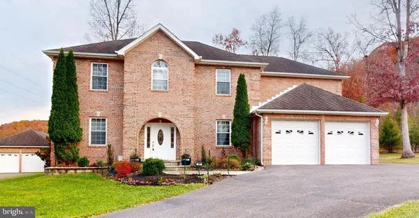 $3,000 | 252 South Lakewood Drive, Ridgeley, WV 26753