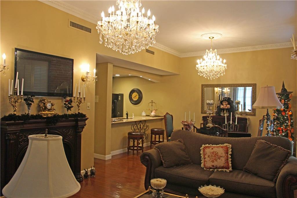 232 Decatur Street, Unit 2A New Orleans, LA 70130 - Photo 3 of 15 Gallery Image 3