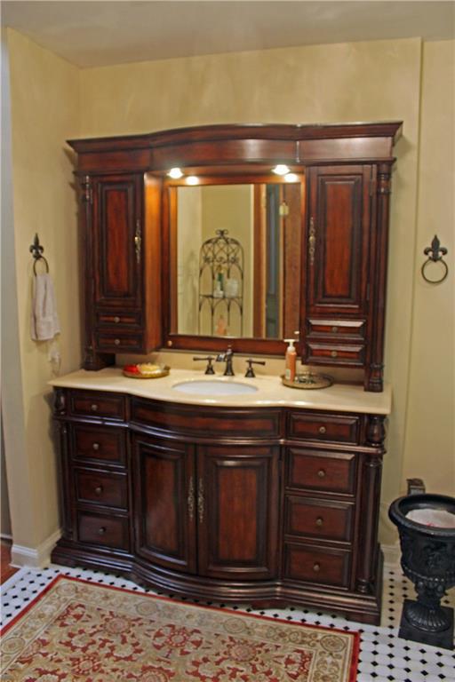 232 Decatur Street, Unit 2A New Orleans, LA 70130 - Photo 8 of 15 Gallery Image 8