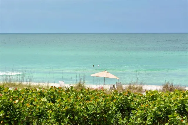 $1,099,000 | 1095 Gulf Of Mexico Drive, Unit 502, Longboat Key, FL 34228
