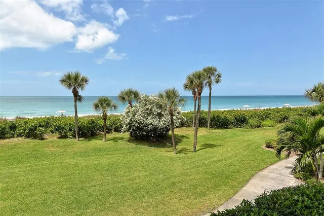 $1,099,000 | 1095 Gulf Of Mexico Drive, Unit 502, Longboat Key, FL 34228