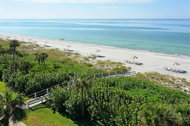 $1,099,000 | 1095 Gulf Of Mexico Drive, Unit 502, Longboat Key, FL 34228