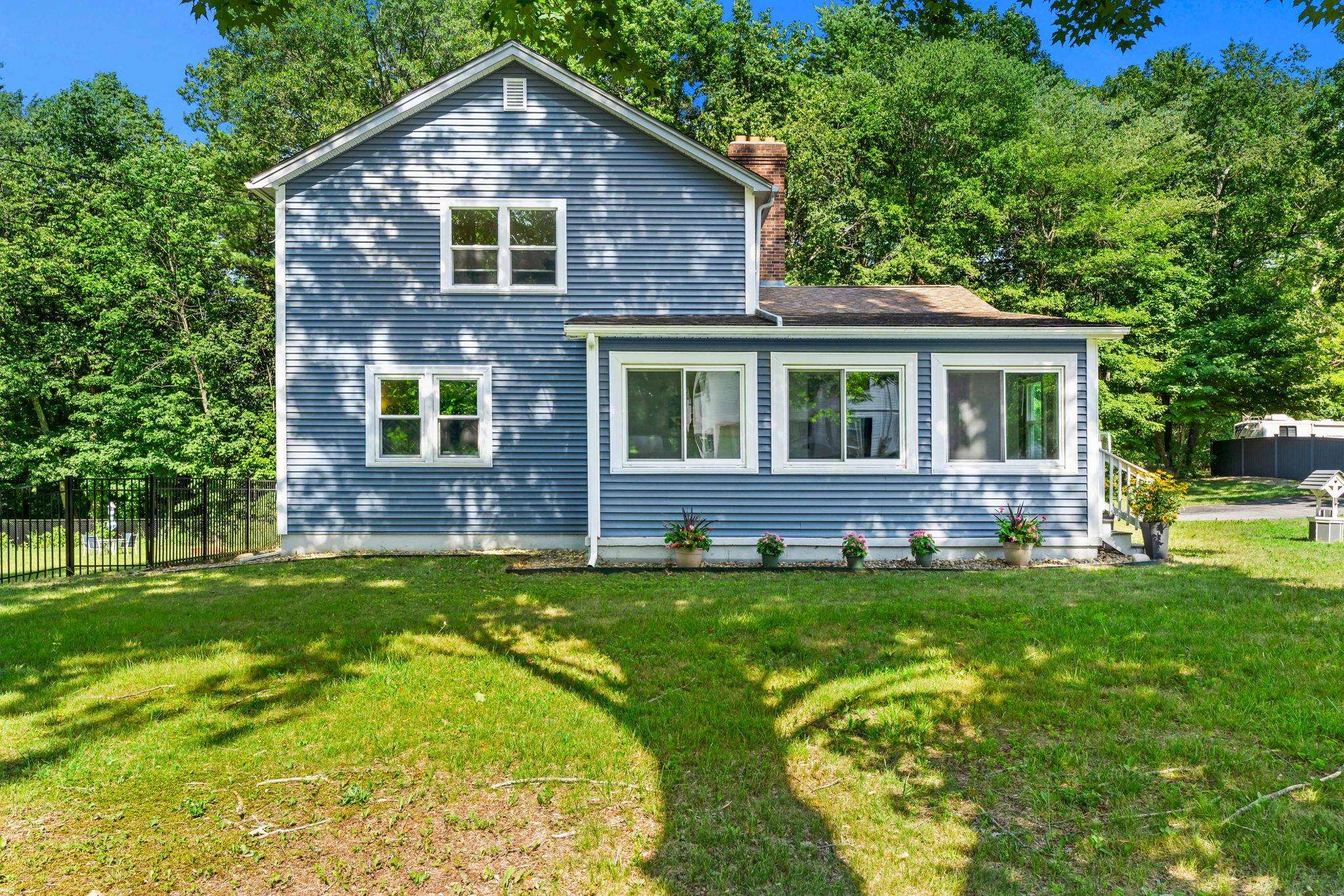 29 Harris Road Windham, NH 03087 - Photo 2 of 43
