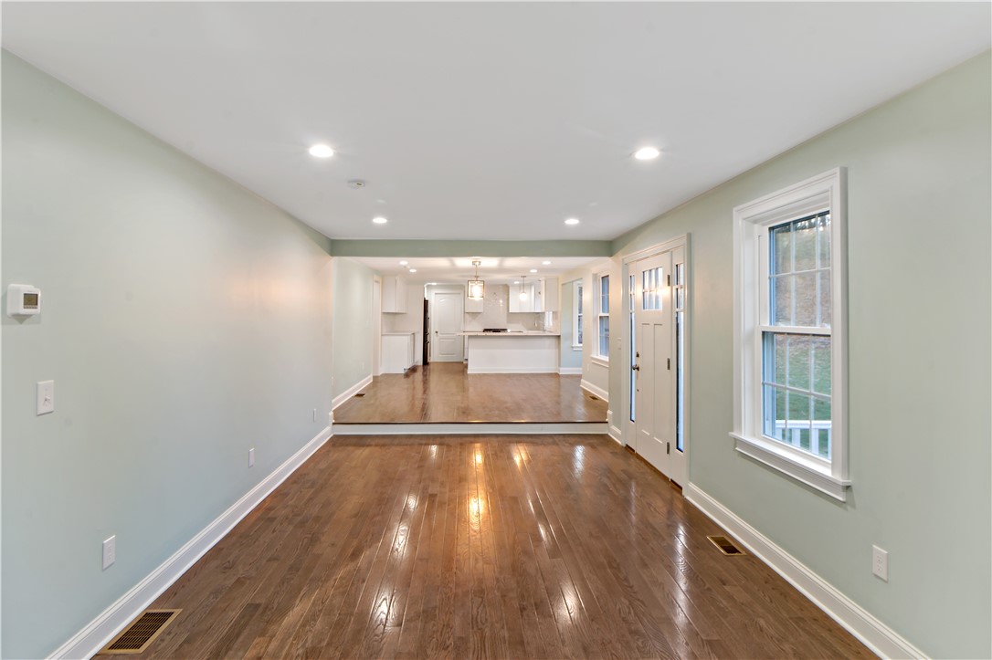 298 Albion Road Lincoln, RI 02865 - Photo 11 of 38