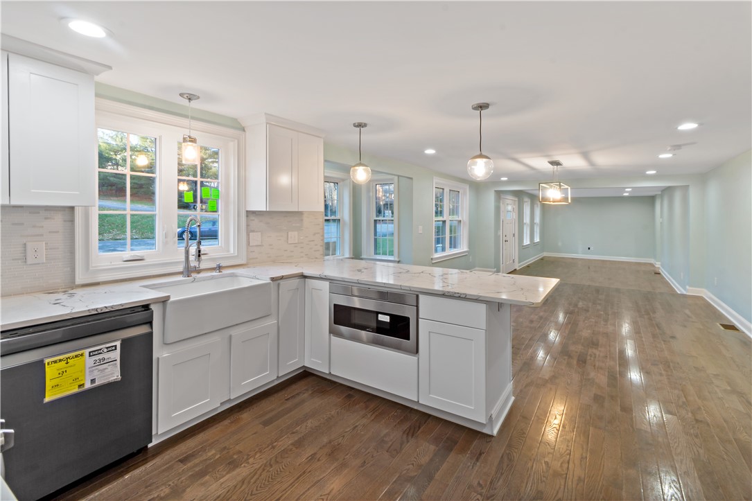298 Albion Road Lincoln, RI 02865 - Photo 7 of 38