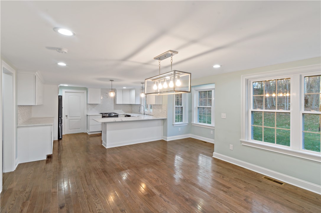 298 Albion Road Lincoln, RI 02865 - Photo 10 of 38