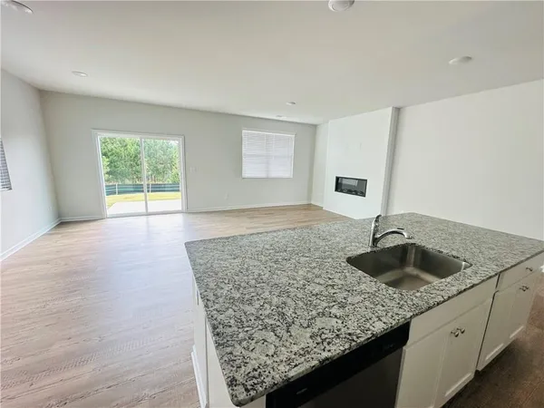 $1,900 | 142 Founders Drive, Dawsonville, GA 30534