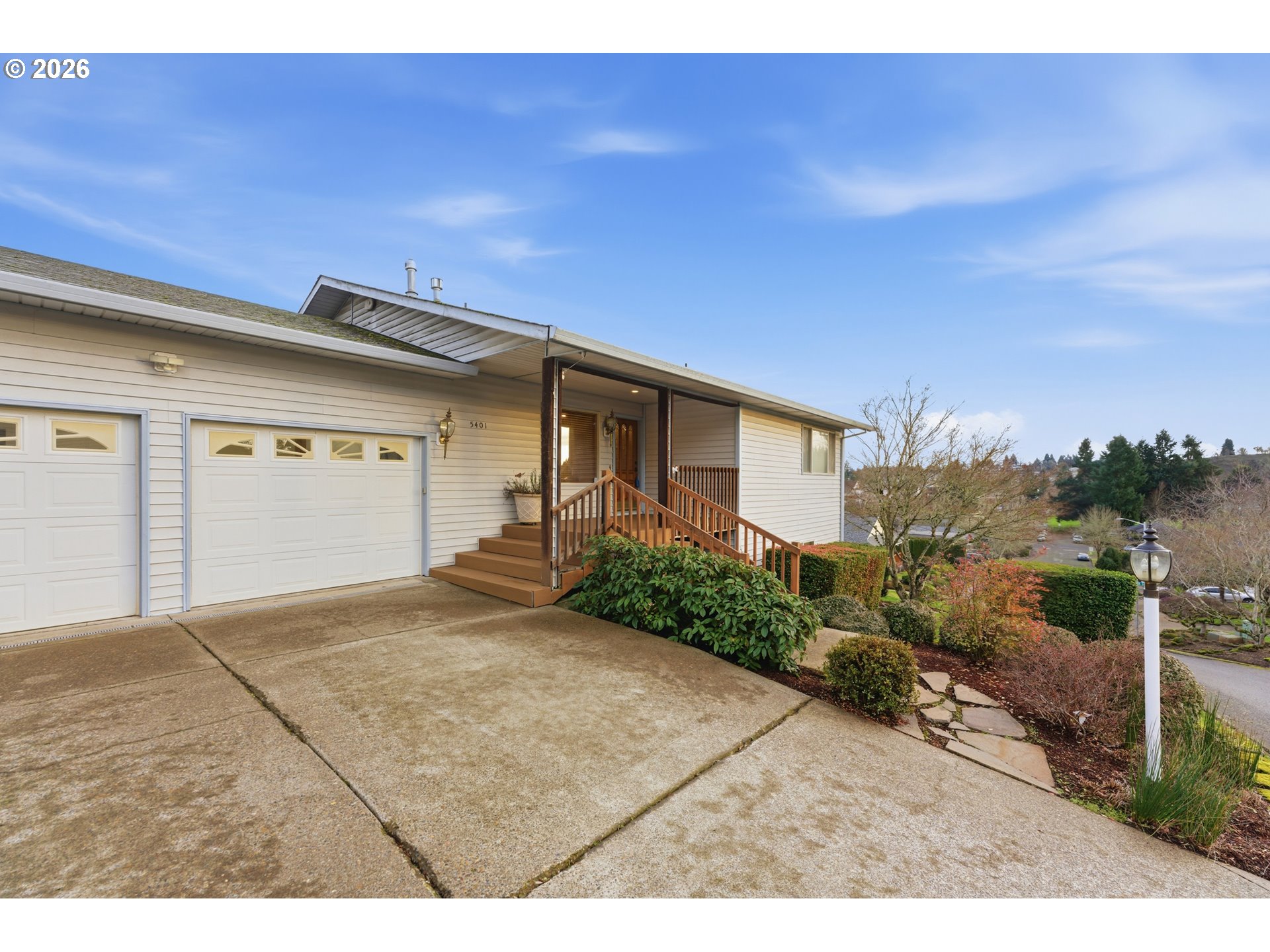 5401 East Ridge Street South Salem, OR 97306 - Photo 2 of 41