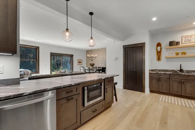 $749,000 | 9 Lodgepole Lane, Unit 9, Newry, ME 04261