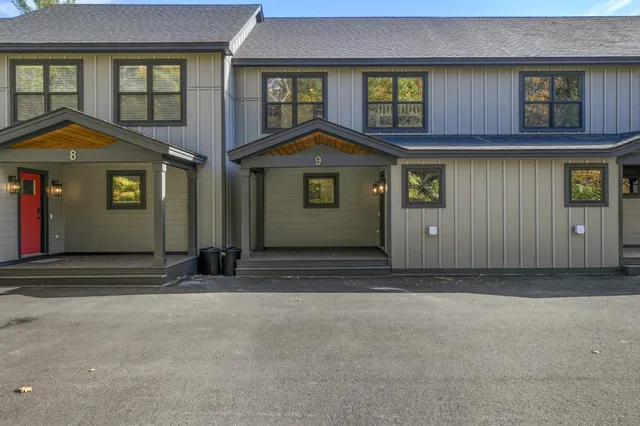 $749,000 | 9 Lodgepole Lane, Unit 9, Newry, ME 04261