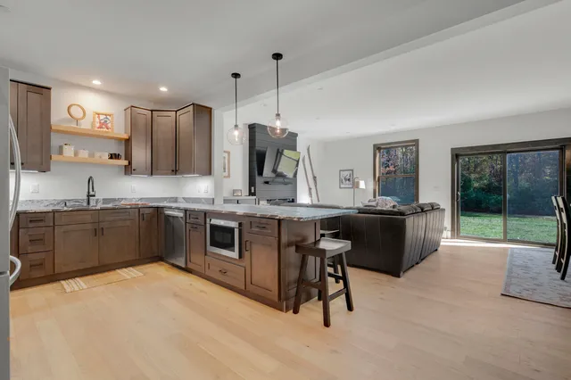 $749,000 | 9 Lodgepole Lane, Unit 9, Newry, ME 04261