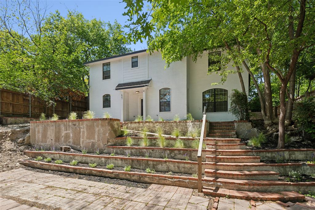 627 North Hampton Road Dallas, TX 75208 - Photo 1 of 1 Gallery Image 1