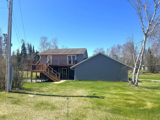 $420,000 | 55715 Highway 11, Warroad, MN 56763