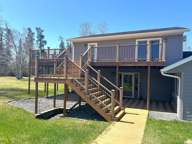 $420,000 | 55715 Highway 11, Warroad, MN 56763