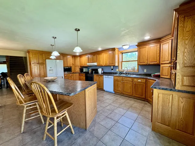 $420,000 | 55715 Highway 11, Warroad, MN 56763