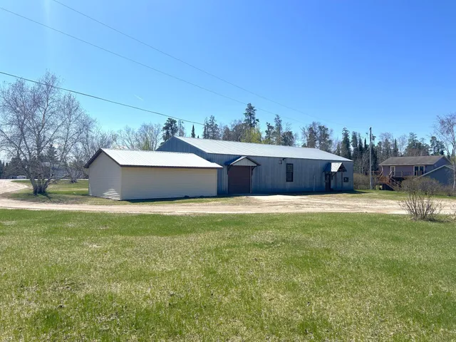 $420,000 | 55715 Highway 11, Warroad, MN 56763