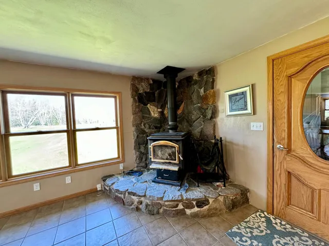 $420,000 | 55715 Highway 11, Warroad, MN 56763