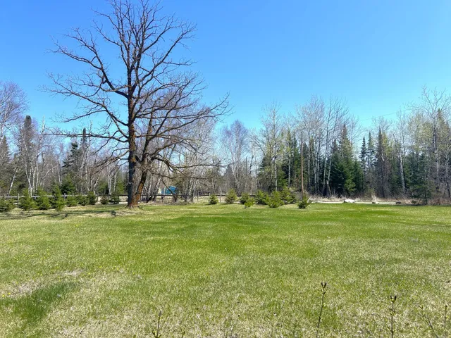 $420,000 | 55715 Highway 11, Warroad, MN 56763