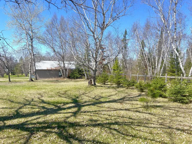 $420,000 | 55715 Highway 11, Warroad, MN 56763