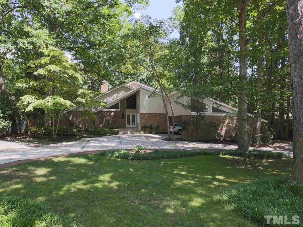 3140 Sussex Road Raleigh, NC 27612 - Photo 2 of 30