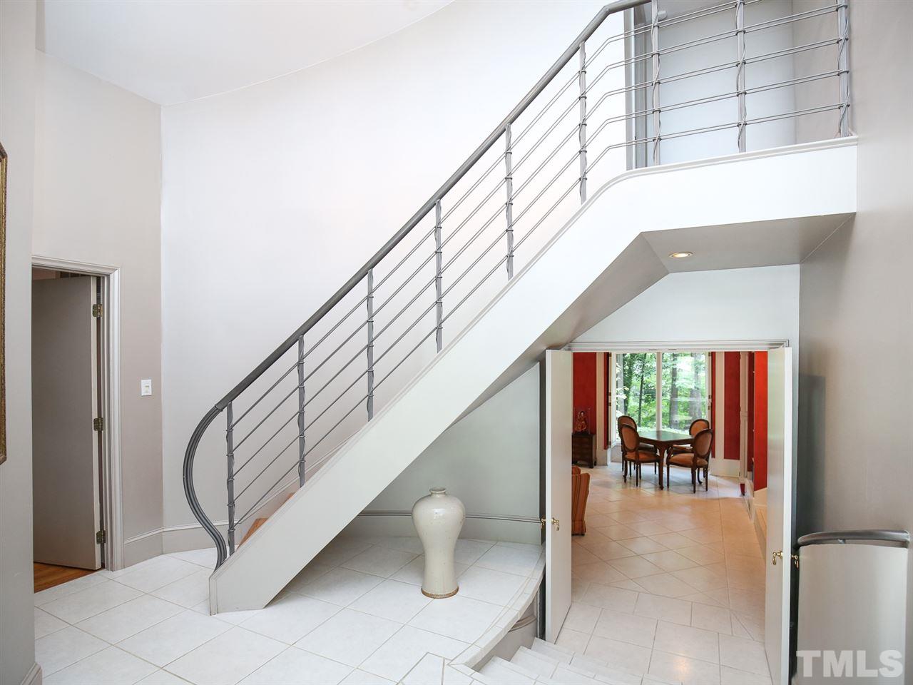 3140 Sussex Road Raleigh, NC 27612 - Photo 3 of 30