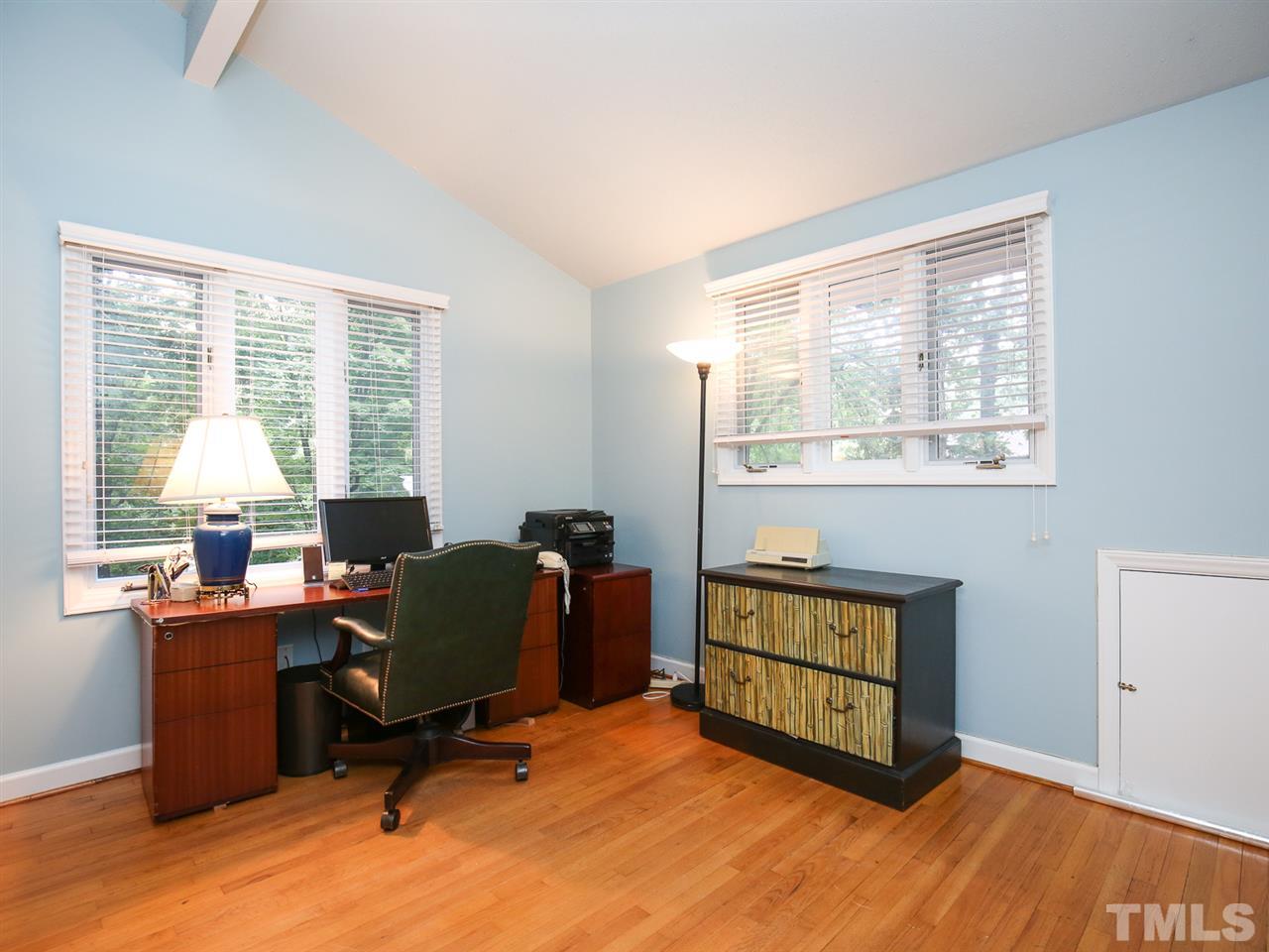 3140 Sussex Road Raleigh, NC 27612 - Photo 26 of 30