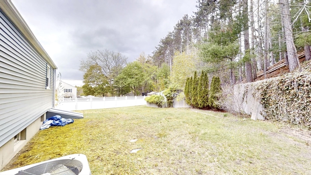 8 Reardon Road Hudson, MA 01749 - Photo 5 of 30